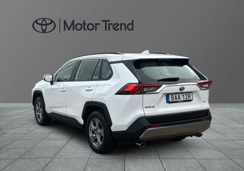 Toyota RAV 4, 2025 2