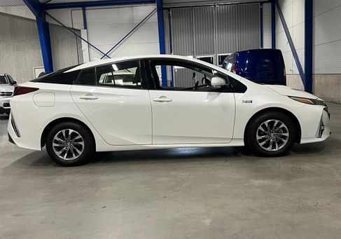 Toyota Prius, 2020