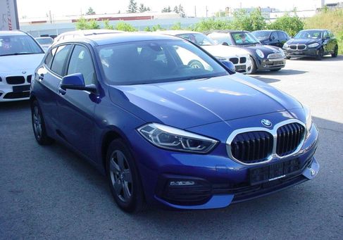 BMW 116, 2021