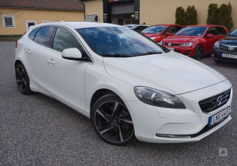 Volvo V40, 2013