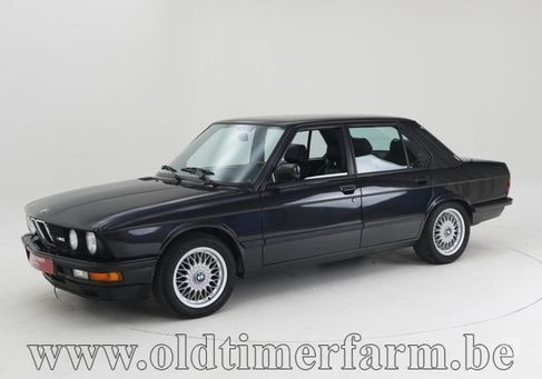 BMW M5, 1986