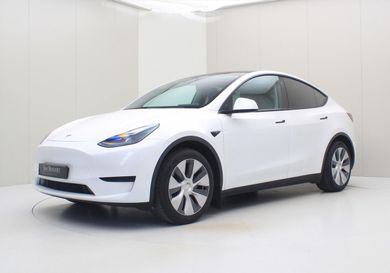 Tesla Model Y, 2023