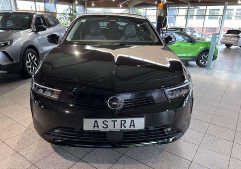 Opel Astra, 2024