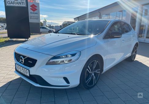 Volvo V40, 2018