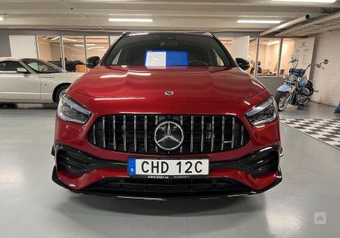 Mercedes-Benz GLA 35 AMG, 2022