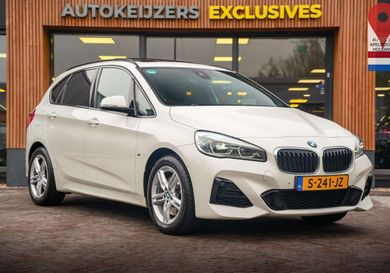 BMW 225, 2019