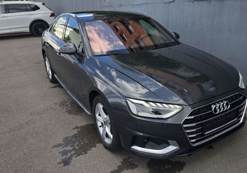Audi A4, 2022 2