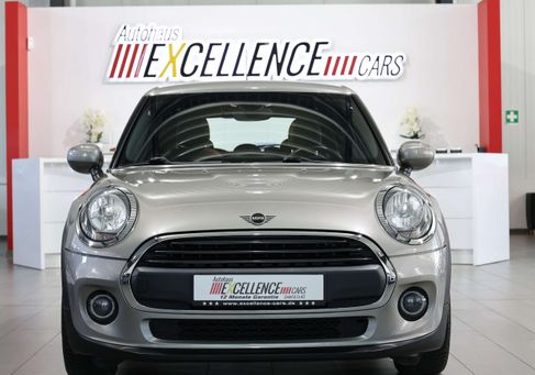MINI ONE, 2019