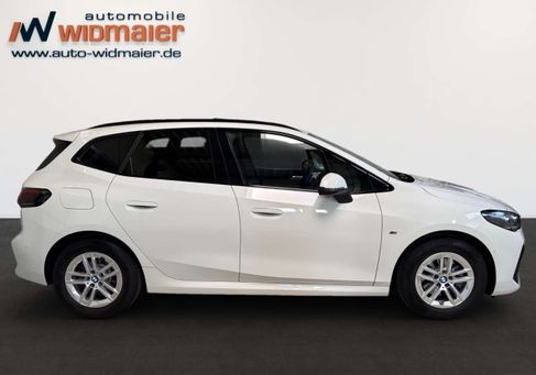 BMW 218, 2025