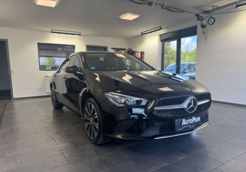 Mercedes-Benz CLA 250, 2022