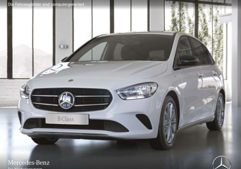 Mercedes-Benz B 250, 2022