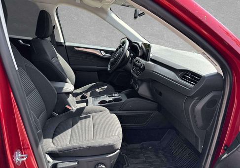 Ford Kuga, 2021