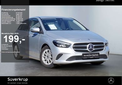 Mercedes-Benz B 200, 2022