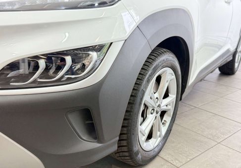 Hyundai Kona, 2022 3
