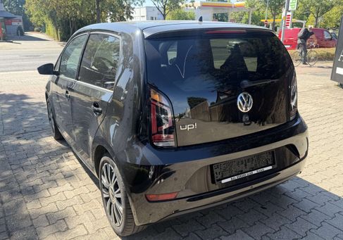 Volkswagen up!, 2022