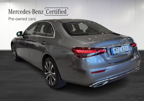 Mercedes-Benz E 300, 2021 3