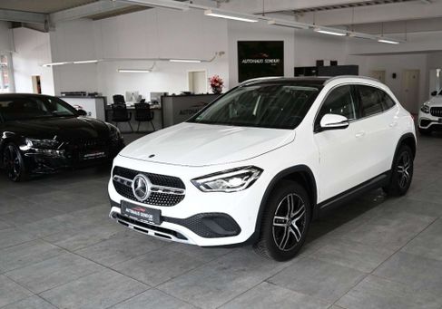 Mercedes-Benz GLA 200, 2023 2
