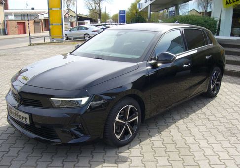 Opel Astra, 2024