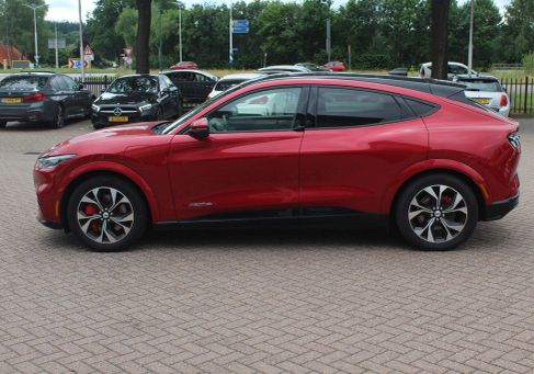 Ford Mustang Mach-E, 2021