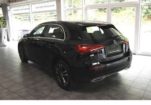 Mercedes-Benz A 180, 2025