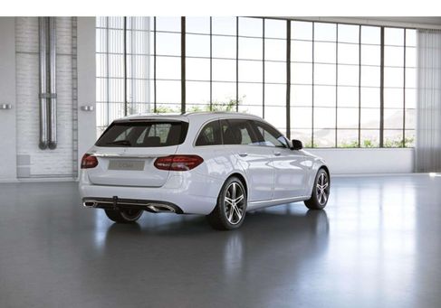 Mercedes-Benz C 300, 2020 3