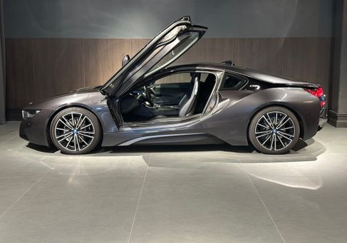 BMW i8, 2019 2