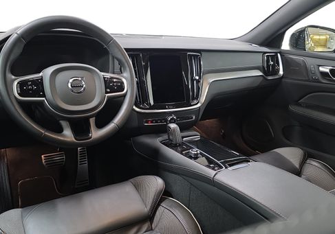 Volvo V60, 2022