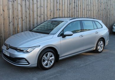 Volkswagen Golf, 2022