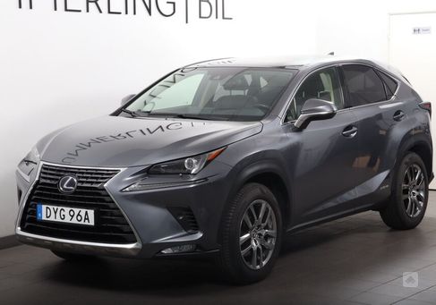 Lexus NX, 2021