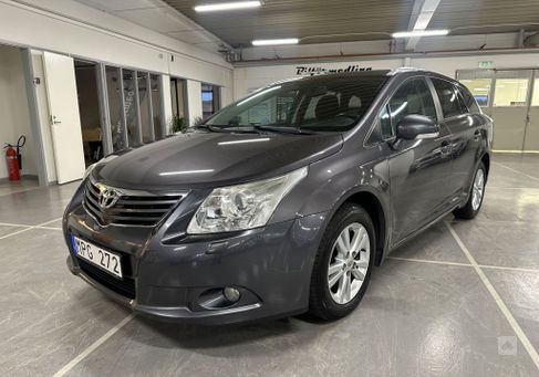 Toyota Avensis, 2010