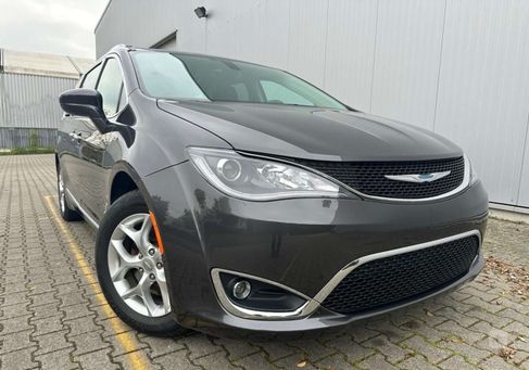 Chrysler Pacifica, 2018