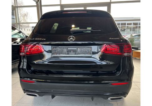 Mercedes-Benz GLC 300, 2021