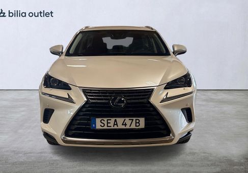 Lexus NX, 2020