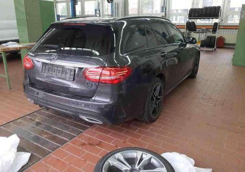 Mercedes-Benz C 300, 2021