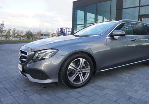 Mercedes-Benz E 300, 2019