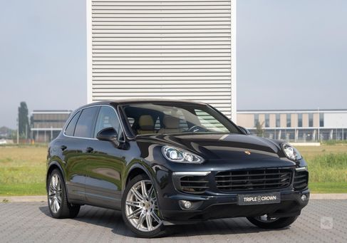 Porsche Cayenne, 2015