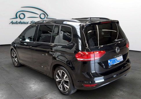 Volkswagen Touran, 2025 3