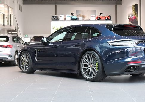 Porsche Panamera, 2022
