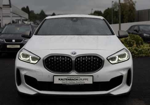 BMW 135, 2022