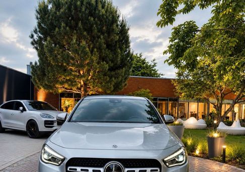Mercedes-Benz GLA 200, 2020 2