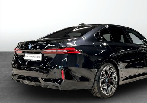 BMW 550, 2024 2