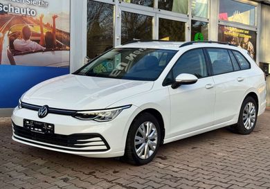 Volkswagen Golf, 2024