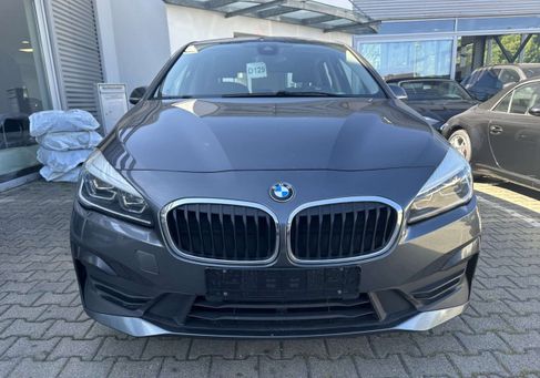 BMW 216, 2021