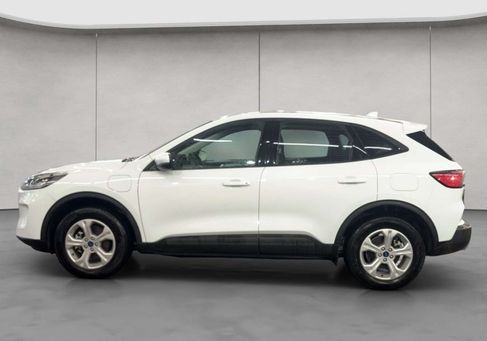 Ford Kuga, 2022