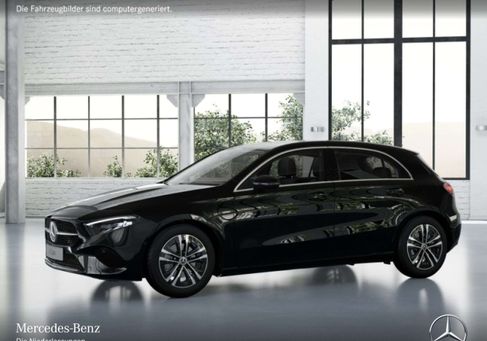 Mercedes-Benz A 200, 2026