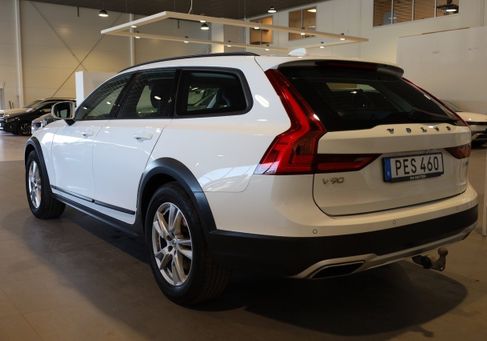 Volvo V90 Cross Country, 2018