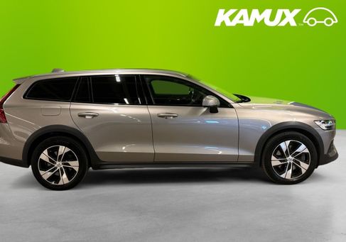 Volvo V60 Cross Country, 2021