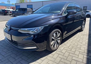 Volkswagen Golf, 2024