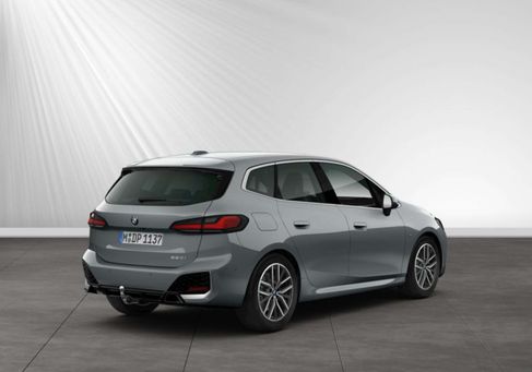 BMW 220, 2023