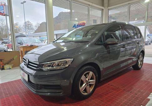 Volkswagen Touran, 2023 3